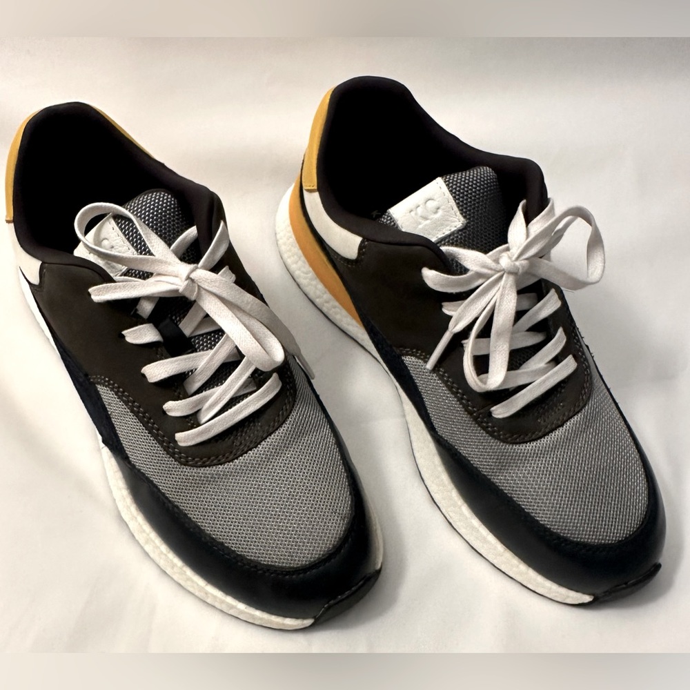 Kenneth Cole New York | Navy & Yellow Life-Lite Retro Suede Sneaker Size 8.5